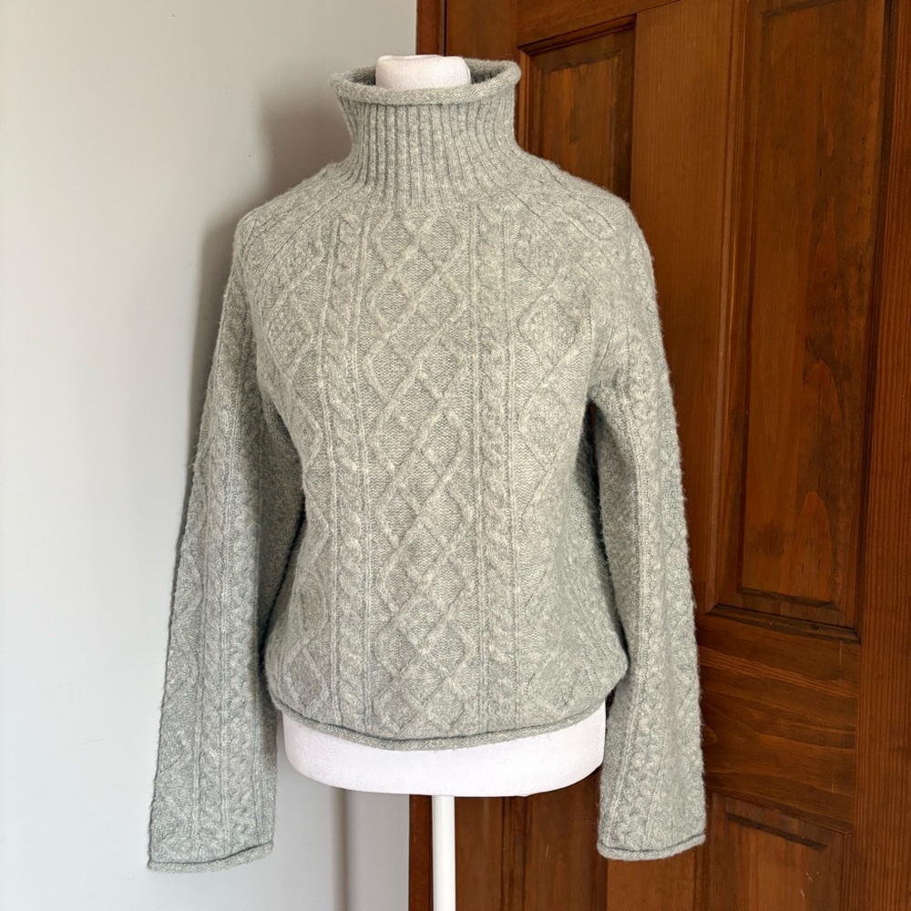 Soft Cable-Knit Turtleneck Sweater in Light Gray